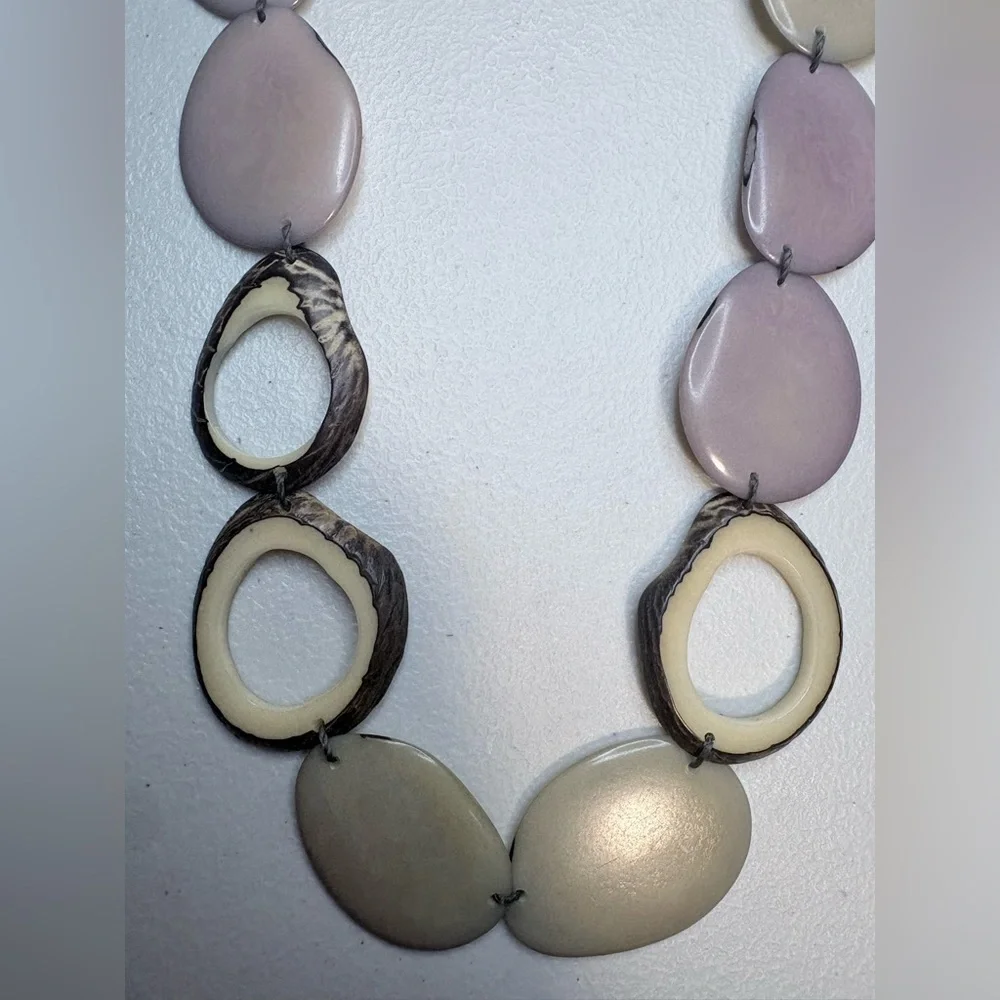 J.Jill Adjustable Statement Necklace | Neutral Bead & Resin Design | One Size - Picture 3 of 6
